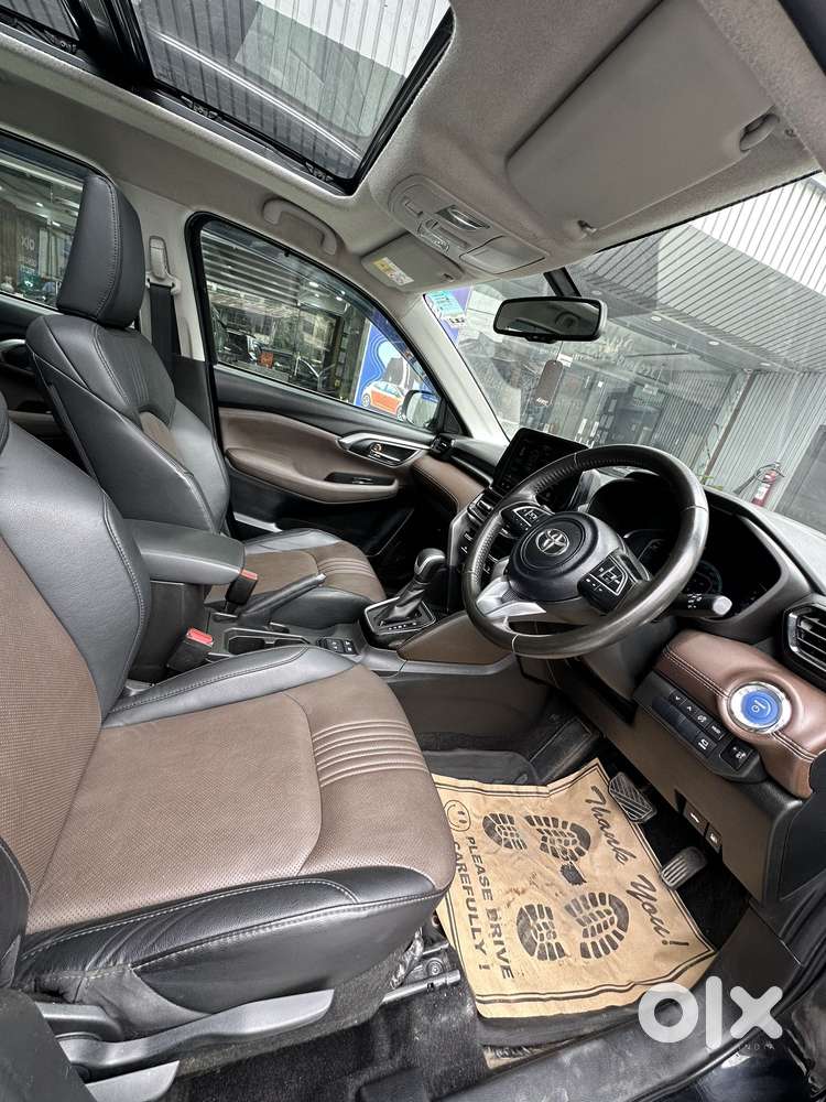 Toyota Urban Cruiser, 2024, Petrol