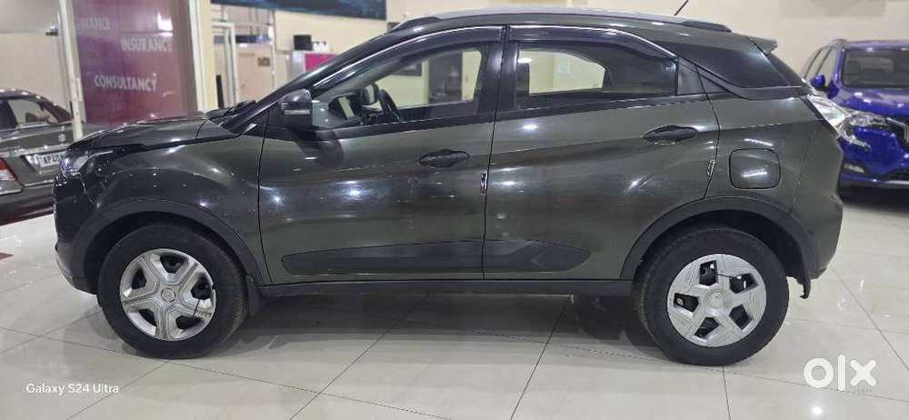 Tata Nexon 1.2 Revotron Xma Amt (s), 2021, Diesel