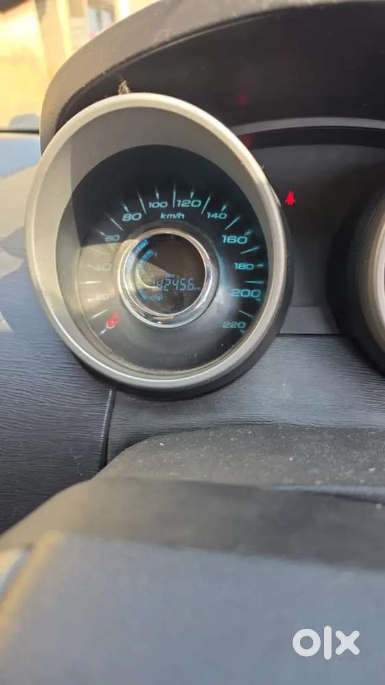 Mahindra Xuv500 2017 Diesel 142000 Km Driven