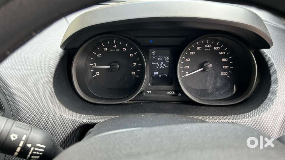 Tata Tiago Xz, 2017, Petrol
