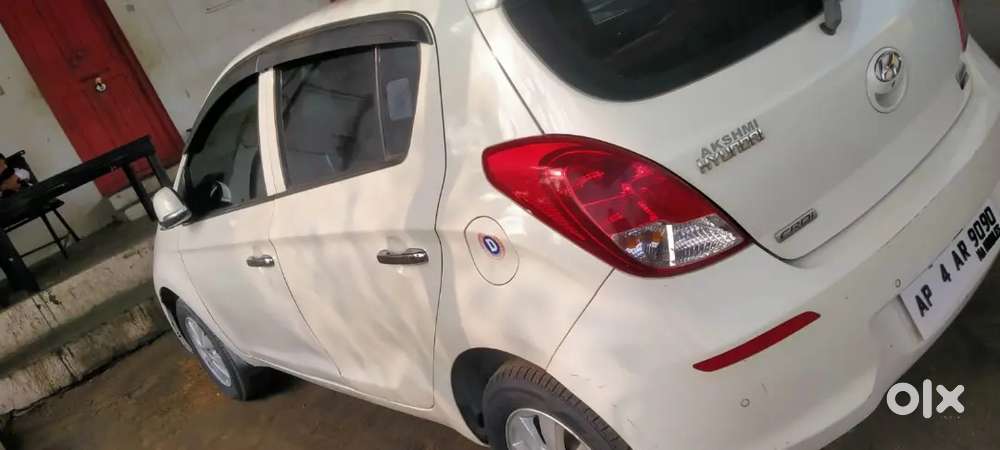 Very Good Vehicle With Lining Work And Sound System