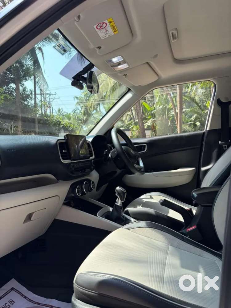 Hyundai Venue 2022 Diesel 95000 Km Driven