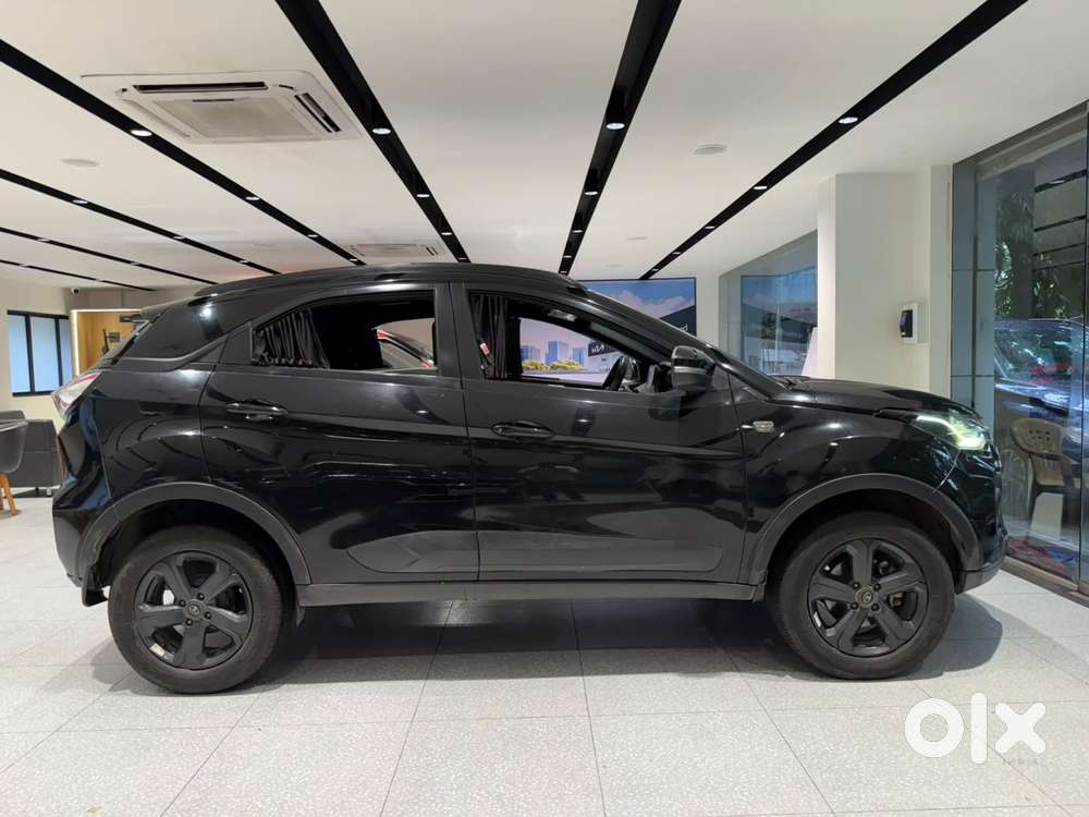 Tata Nexon 1.2 Revotron Xza Plus Luxs Red Dark Edition Amt, 2023, Pe..