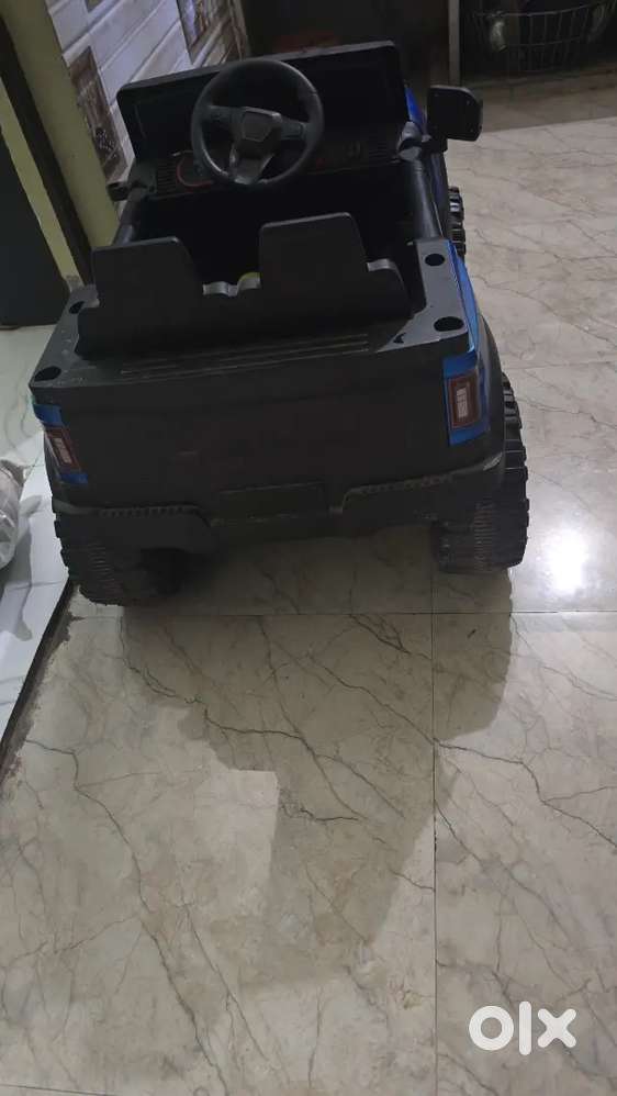 Electric Car - Photo 3