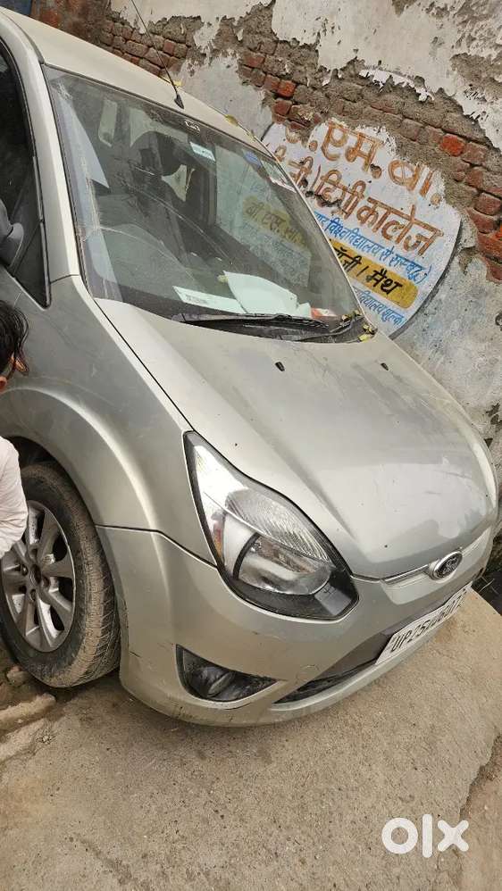 Ford Figo 2012 Cng & Hybrids Petrol 88000 Km Driven