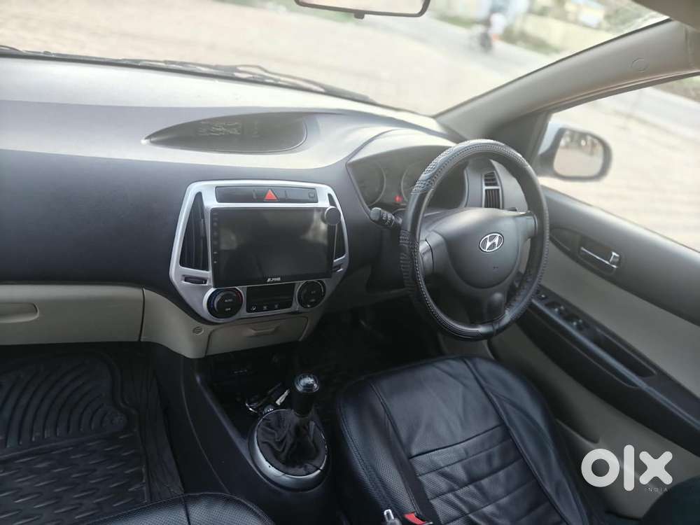 Hyundai I20 Petrol Cvt Magna Executive, 2013, Petrol