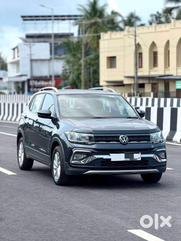 Volkswagen Taigun 1.0 Tsi Highline At, 2022, Petrol