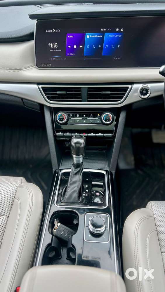 Mahindra Xuv700 2.0 Ax 7 Petrol At Luxury Pack Str, 2022, Petrol