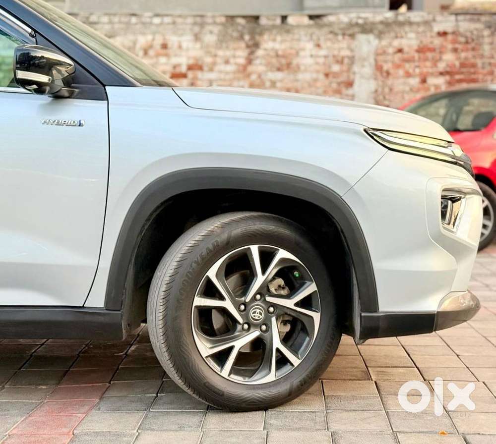 Toyota Urban Cruiser Hyryder 1.5 V Hybrid, 2023, Diesel