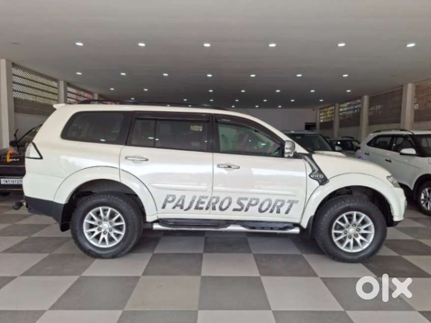 Mitsubishi Pajero Sport 2.5 Manual, 2015, Diesel