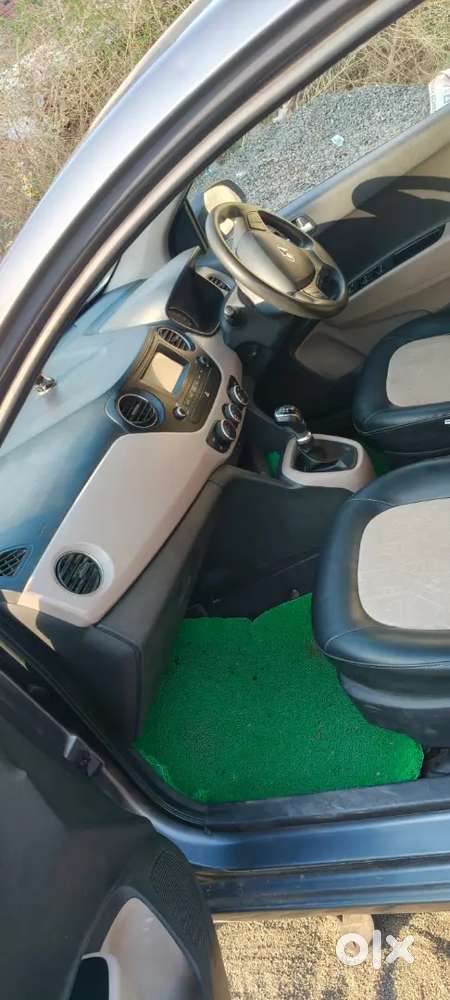 Hyundai Grand I10 2017 Diesel 132000 Km Driven