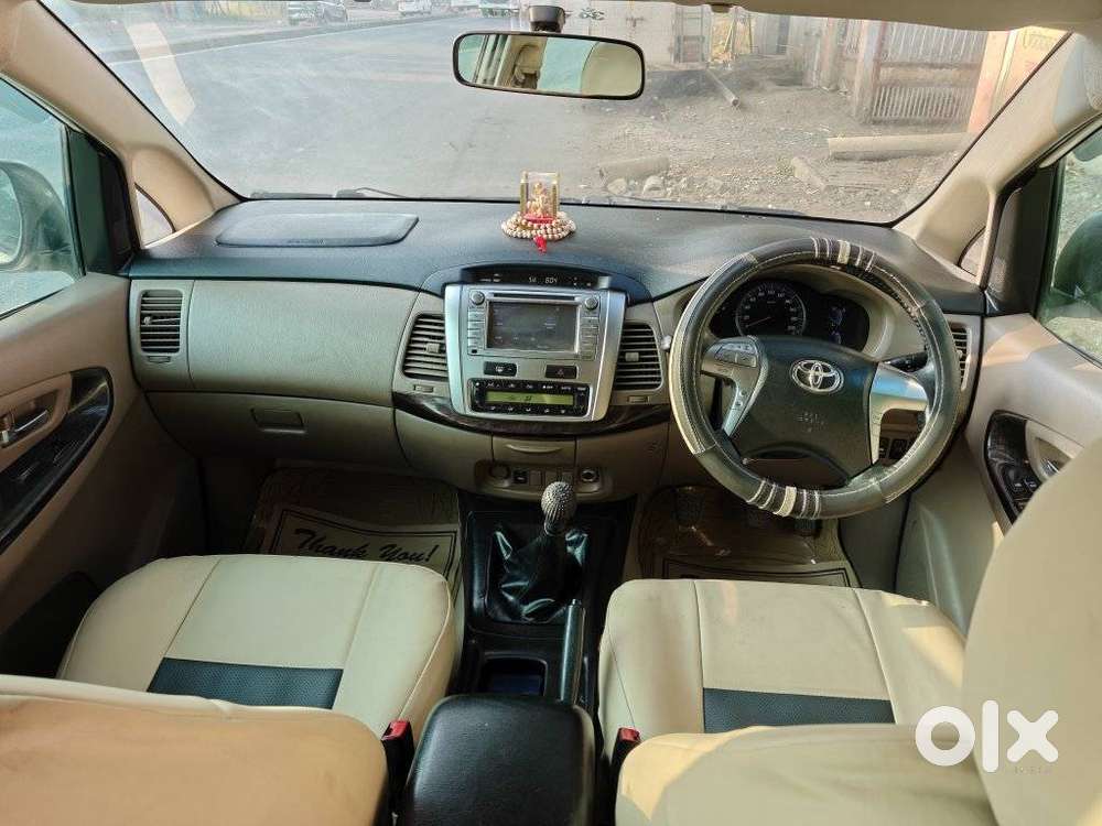 Toyota Innova 2.5 Vx 8 Str Bs-iii, 2015, Diesel