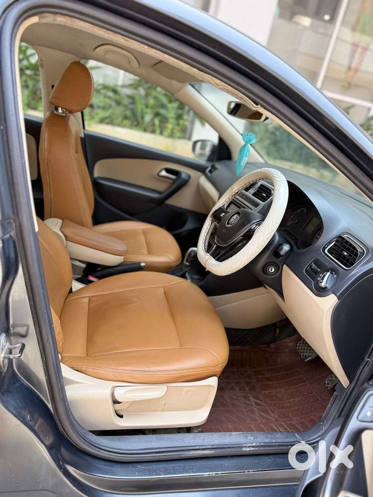 Volkswagen Ameo 1.5 Tdi Highline At 16 Alloy, 2017, Diesel