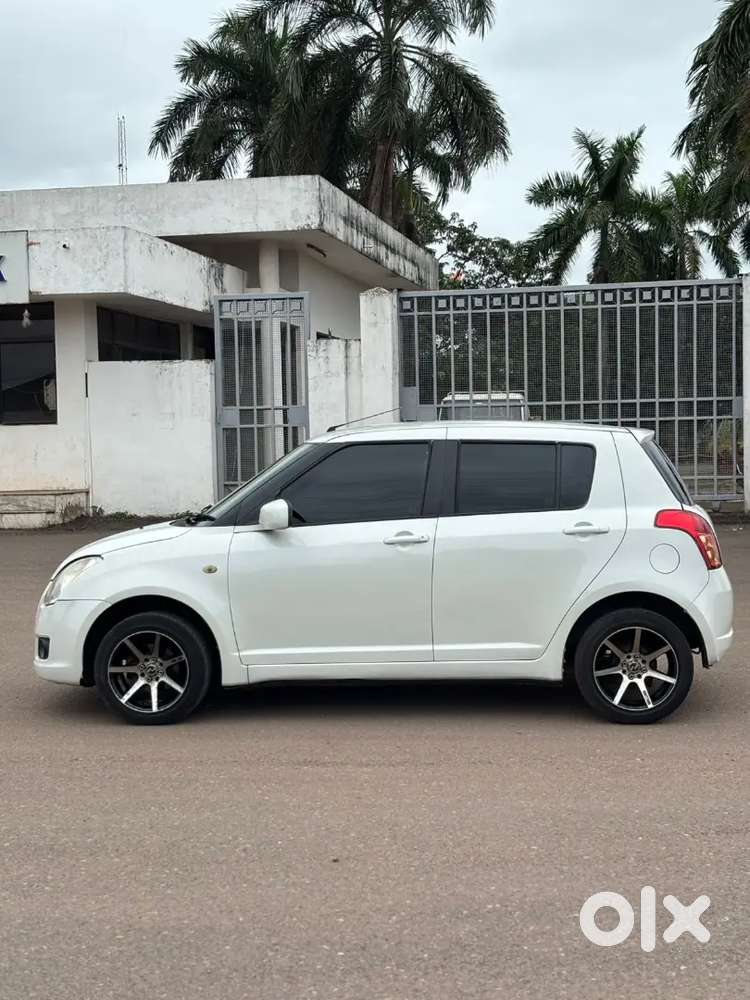 Maruti Suzuki Swift Vdi Diesel 2011  1st Owner  Well Maintained