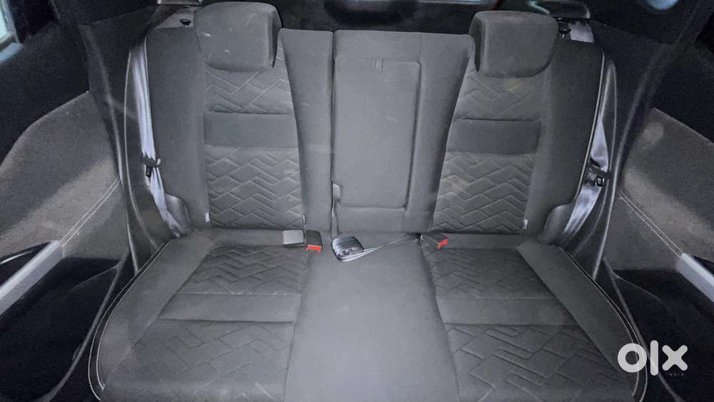 Nissan Magnite 1.0 Xv Premium, 2021, Petrol