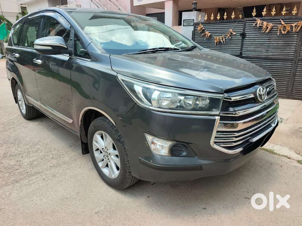 Toyota Innova Crysta 2.4 Gx Mt, 2016, Diesel