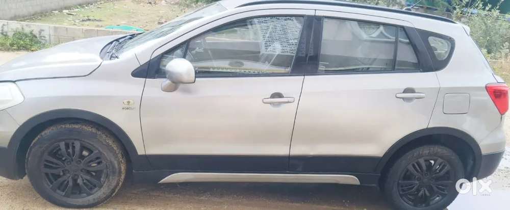 Maruti Suzuki S Cross 2017 Diesel Manual Single Owner Showroom Track