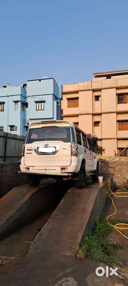 Mahindra Scorpio 2015 Diesel 150000 Km Driven