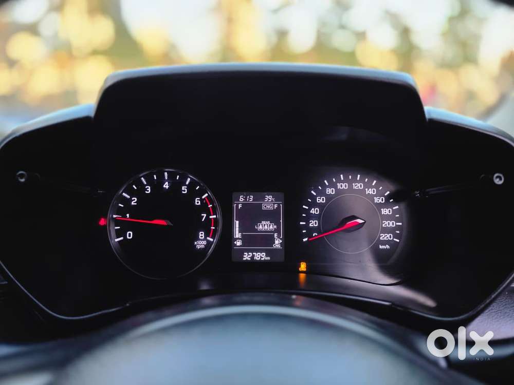 Maruti Suzuki Swift 2021-2024 Zxi Cng, 2025, Cng & Hybrids