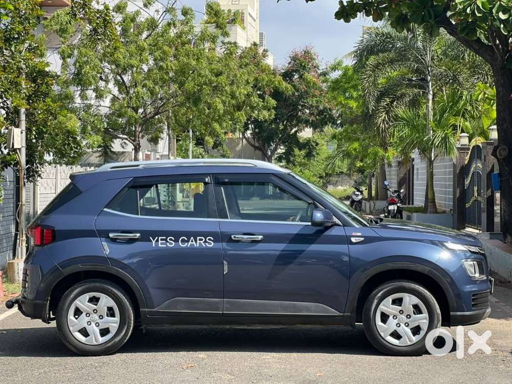Hyundai Venue 1.2 S Plus, 2022, Petrol