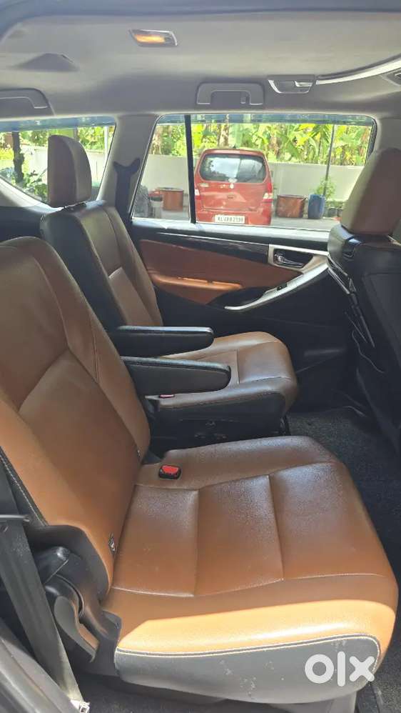 Toyota Innova Crysta 2019