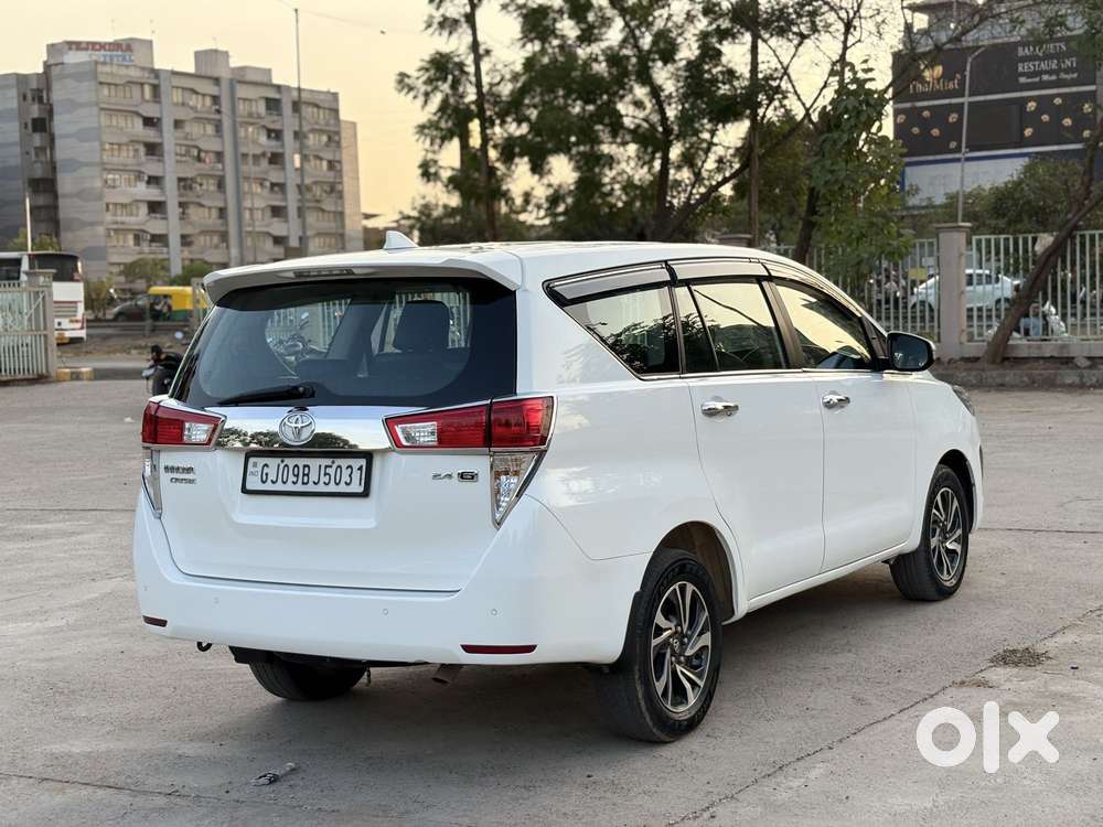 Toyota Innova Crysta 2.8 Gx At 8s, 2021, Diesel