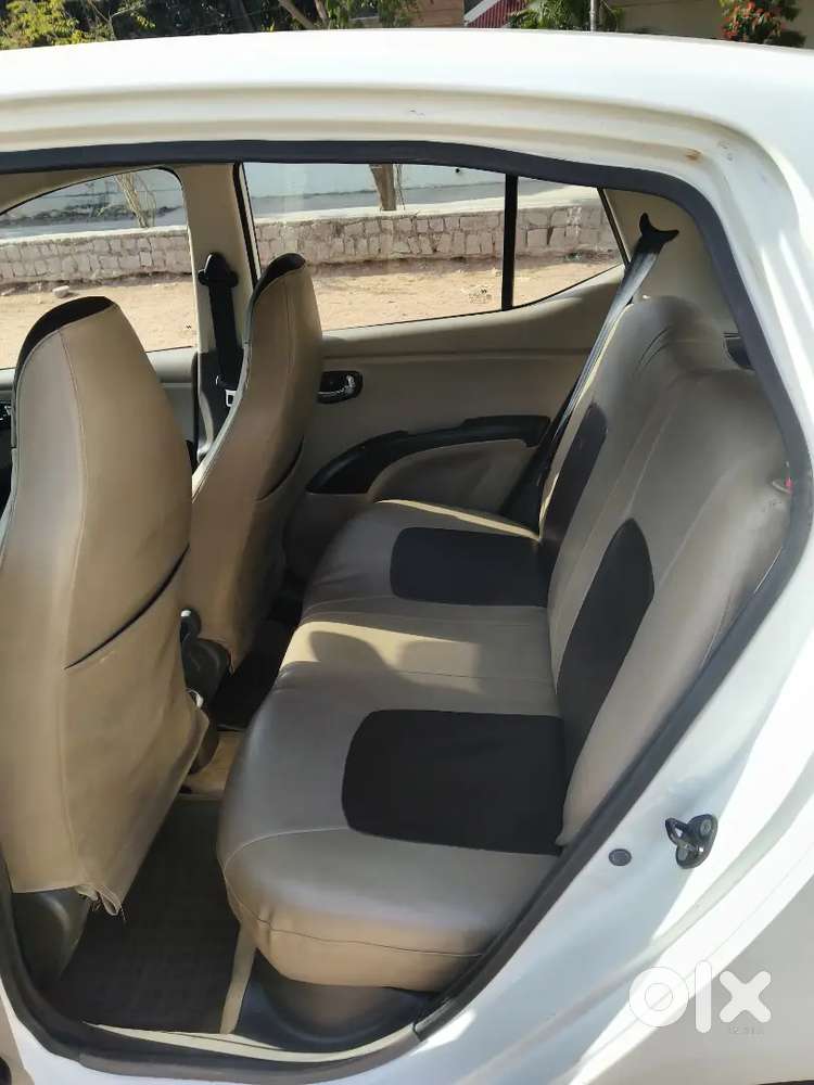 Hyundai I10 2013 Petrol 80000 Km Driven