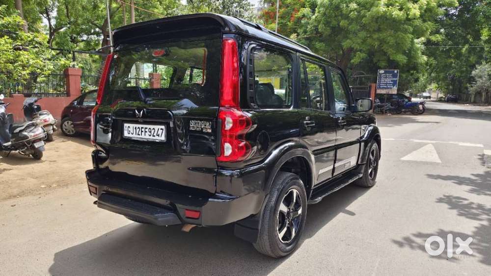 Mahindra Scorpio S11 Mt 7s, 2025, Diesel