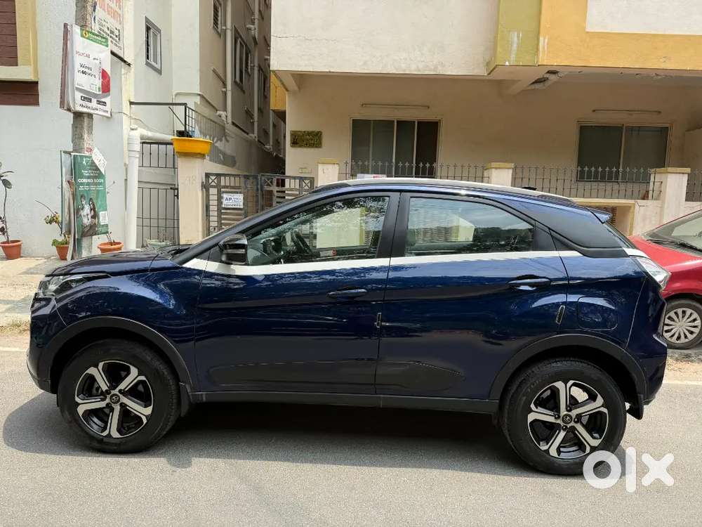 2023 Tata Nexon Petrol Automatic Xza+ Luxs Top Edition