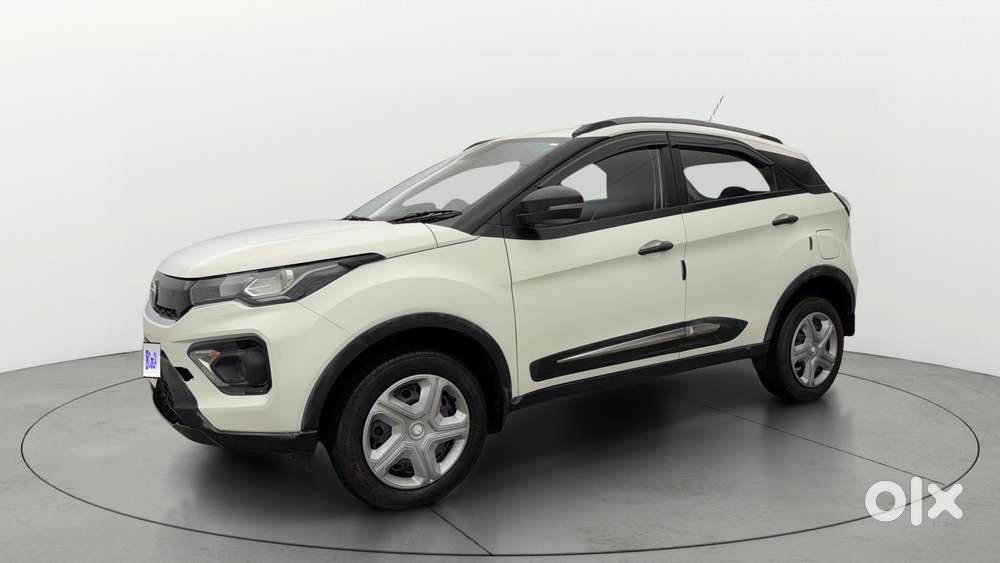 Tata Nexon 1.5 Revotorq Xma Amt (s), 2022, Petrol