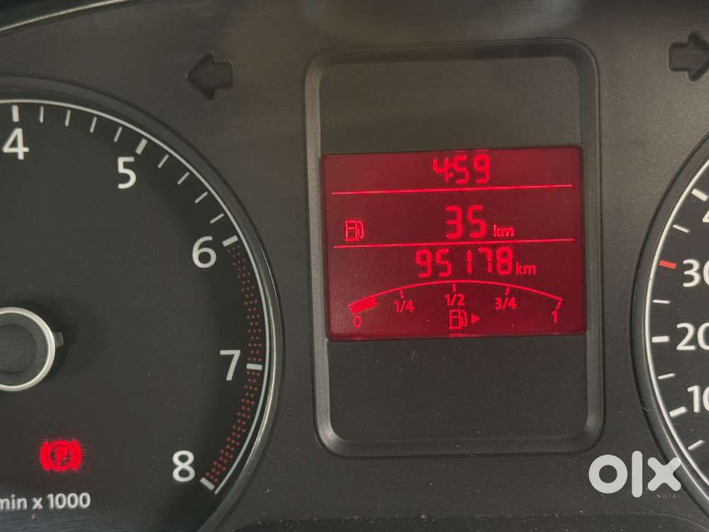 Volkswagen Polo Petrol Highline 1.2l, 2013, Petrol