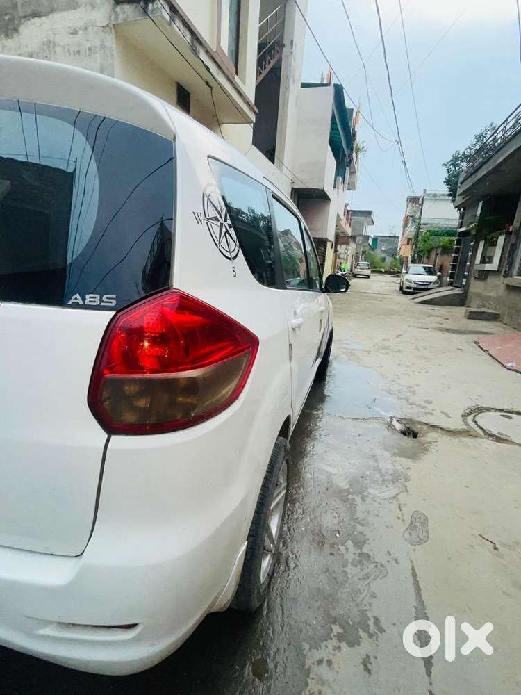 Maruti  Ertiga Vdi 2014 Abs