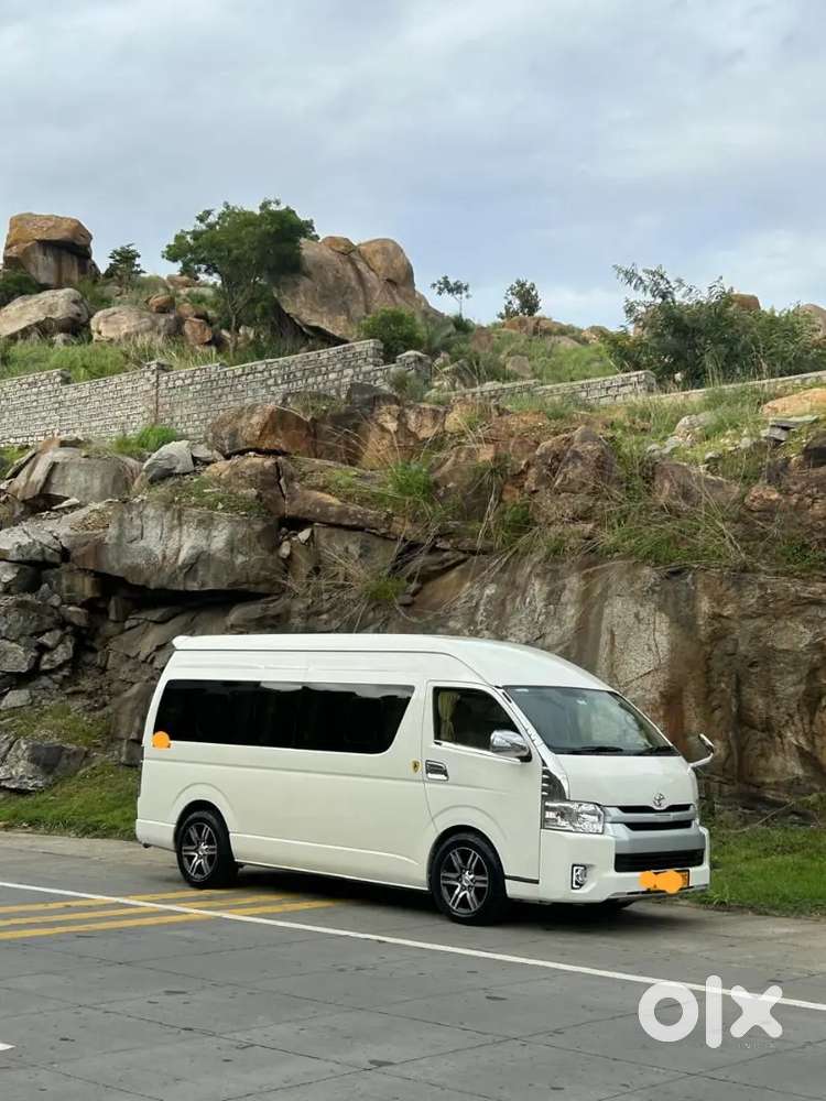 Toyota Hiace Commuter Luxury Deluxe Thailand Modification