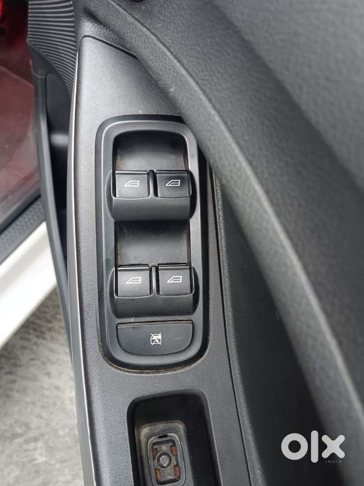 Ford Figo 2012-2015 Petrol Titanium, 2016, Petrol
