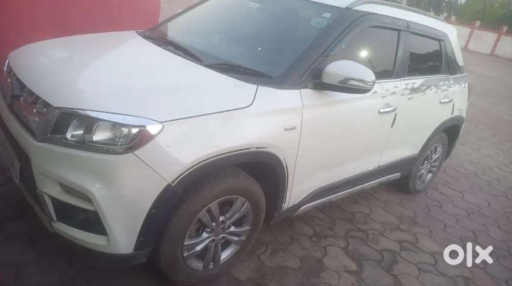 Maruti Suzuki Brezza 2017 Diesel 100000 Km Driven