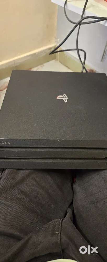 Playstation ps4 pro 1tb