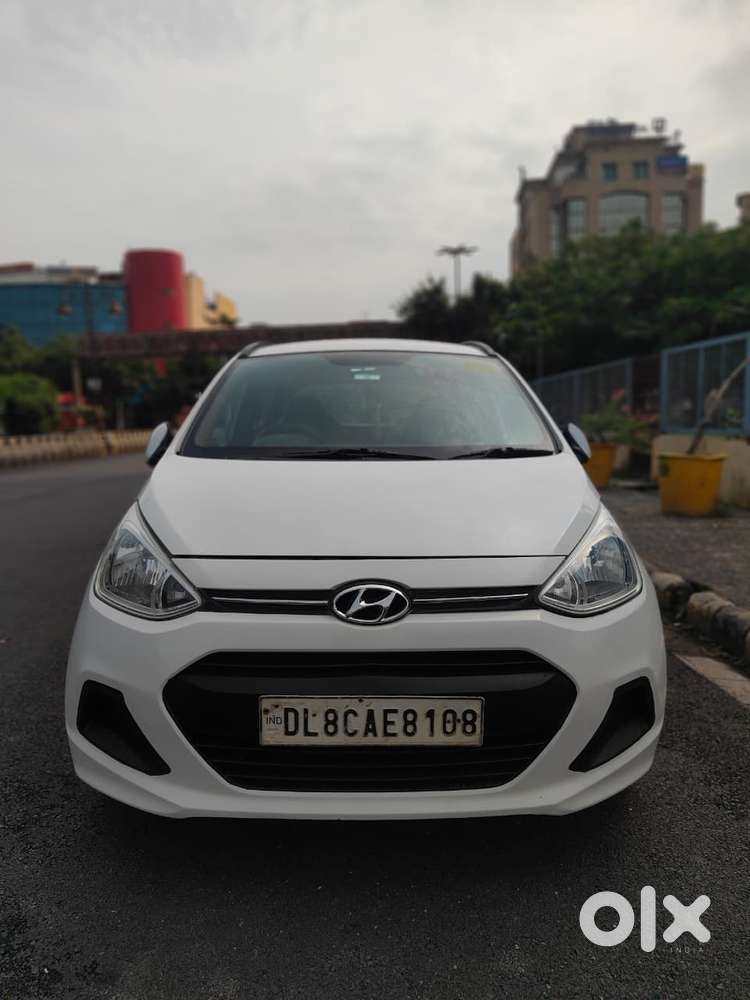 Hyundai Grand I10 Sportz, 2015, Petrol