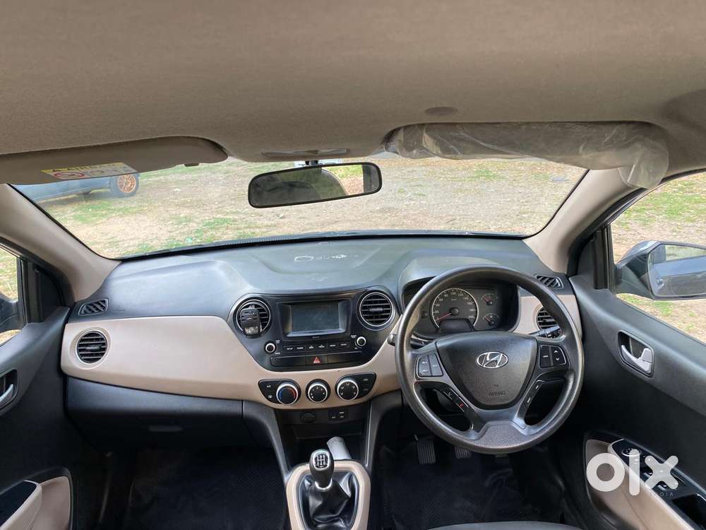 Hyundai Grand I10 Sportz, 2017, Petrol