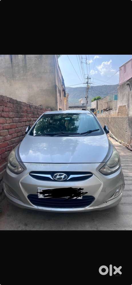 Hyundai Verna 2011 Manual Petrol