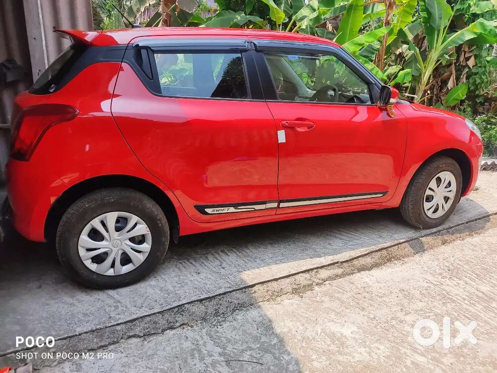 New Maruti Suzuki Swift (automatic) 2023...1156 Km Driven