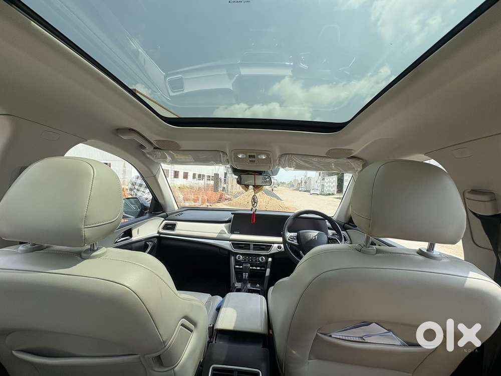 Mahindra Xuv700 2.2 Ax 7 Diesel At Str Awd, 2022, Diesel
