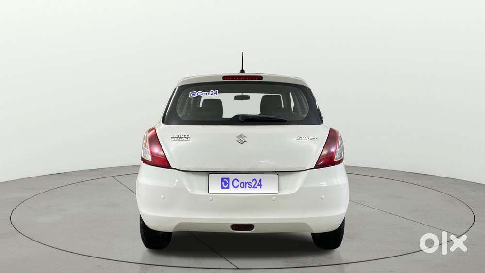 Maruti Suzuki Swift Zxi, 2015, Petrol