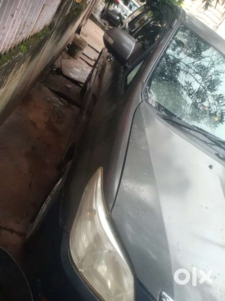 Toyota Innova 2013 Diesel Well Maintained