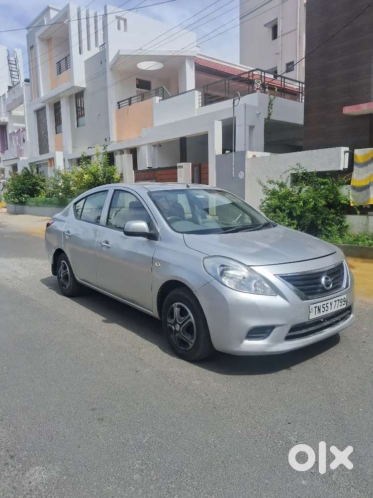 Nissan Sunny 2011 Car