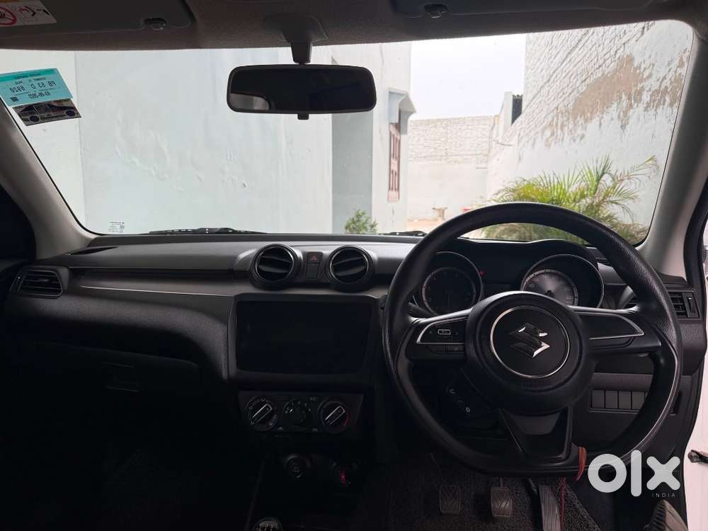 Maruti Suzuki New-gen Swift 2023 Petrol Well Maintained