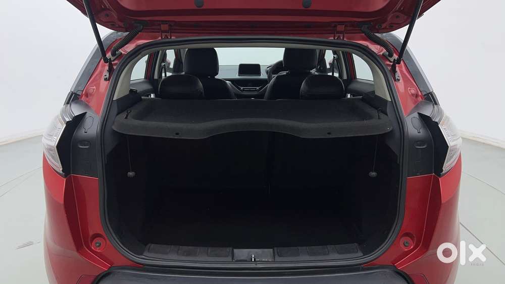 Tata Nexon 1.2 Revotron Xza Plus (o) Dual Tone, 2018, Petrol