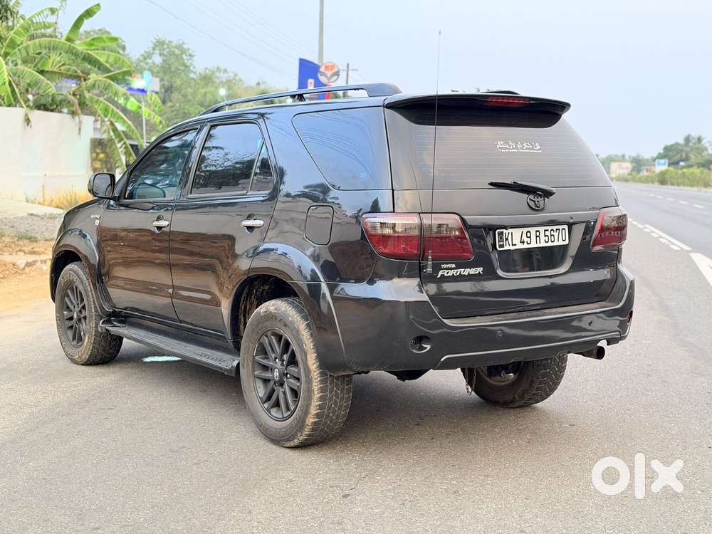 Toyota Fortuner 3.0 4x4 Manual, 2011, Diesel