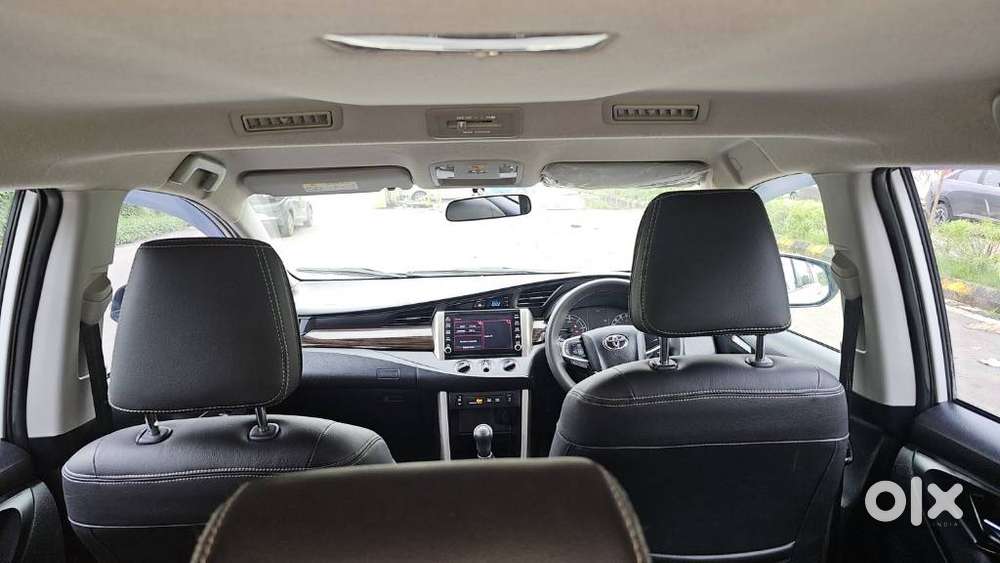 Toyota Innova Crysta 2.4 Gx 8 Str, 2023, Diesel