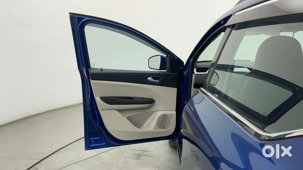Renault Triber Rxz Easy-r Amt, 2020, Petrol
