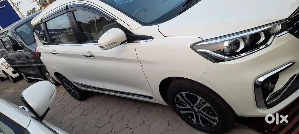 Maruti Ertiga Petrol 2023 Reg 2024 Delivery Manual 22000 Km Driven